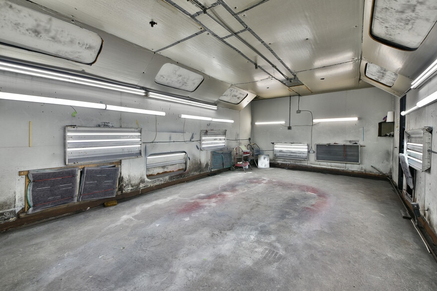 More Photos Of 601 W Fisher St, Philadelphia Warehouse For Sale