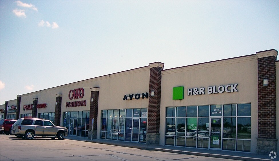 More Photos Of 2570 S Broadway, Wichita General Retail For Lease