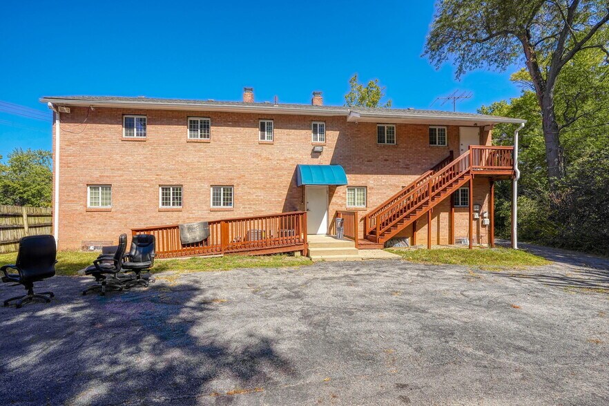 More Photos Of 2505 Woodley Rd, Columbus Office For Sale
