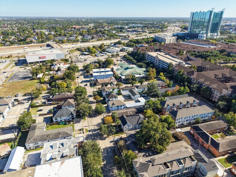 More Photos Of 1820 Binz St, Houston Apartments For Sale