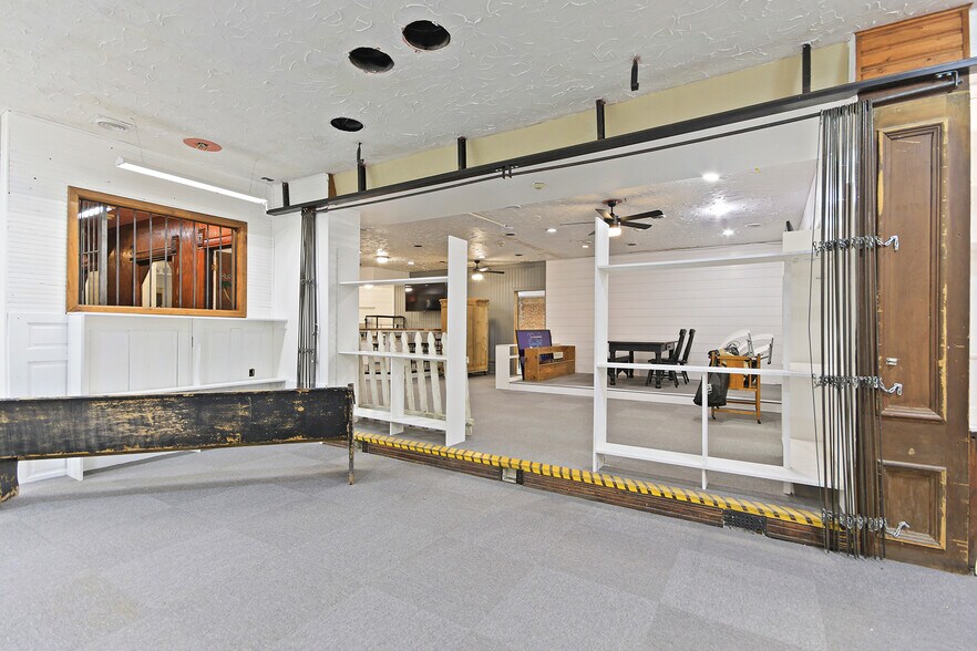 More Photos Of 105 Coal st, Mexico Specialty For Sale