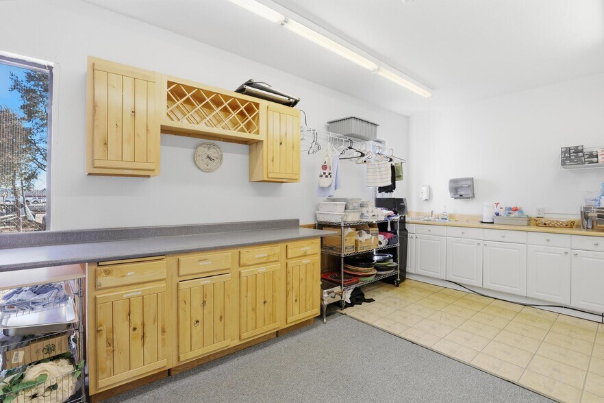 More Photos Of 215 N Beeline Hwy, Payson Office For Sale