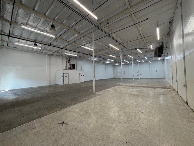 More Photos Of 654 Irwin St, San Rafael Service For Lease