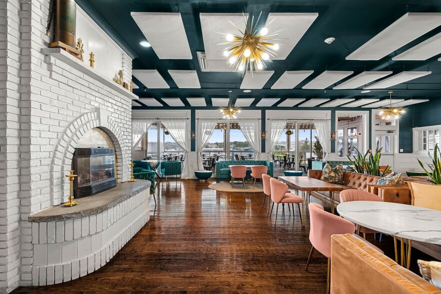 More Photos Of 175 Bridge Rd, Salisbury Hotel For Sale