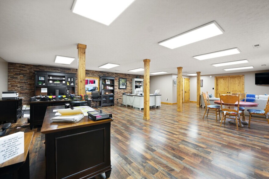 More Photos Of 4564 New Liberty Big Meadow Rd, Knob Lick Warehouse For Sale