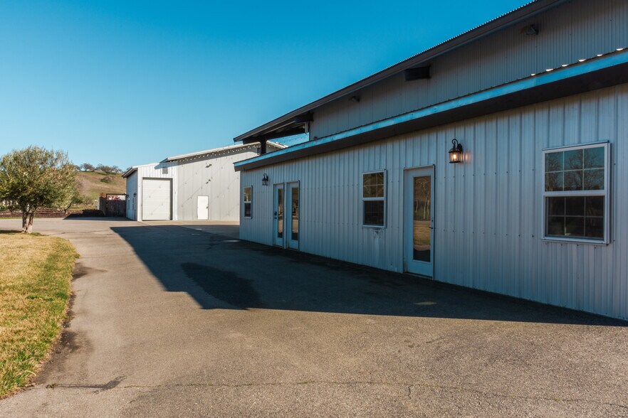 More Photos Of 1020 Penman Springs Rd, Paso Robles Winery Vineyard For Sale