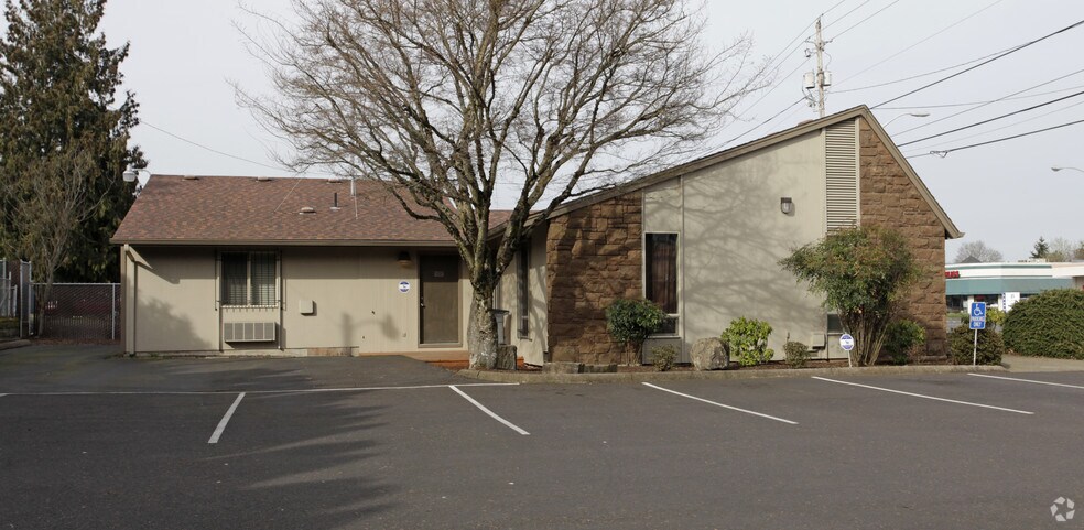 More Photos Of 8501 E Mill Plain Blvd, Vancouver Medical For Lease