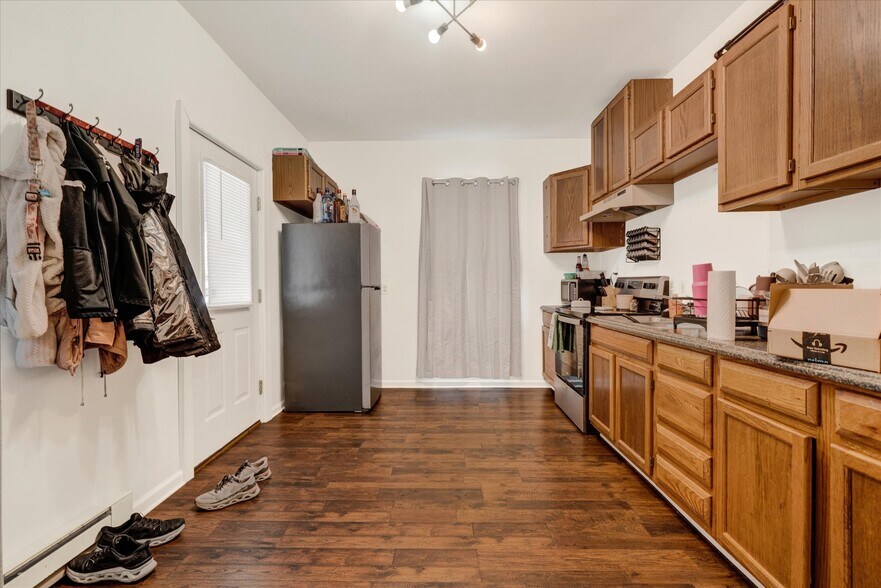 More Photos Of 101 E Colliery Ave, Tower City Storefront Retail Residential For Sale