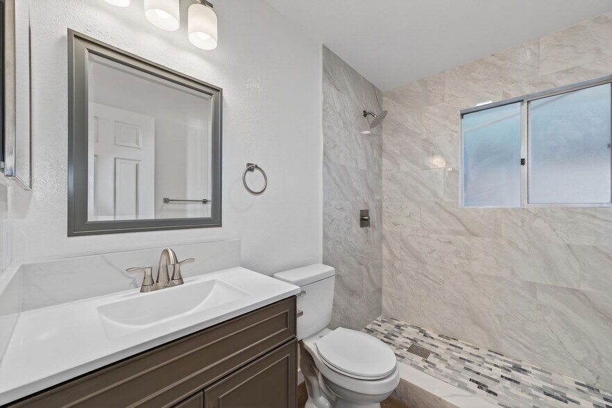 More Photos Of 631 Hillside Ter, Vista Apartments For Sale