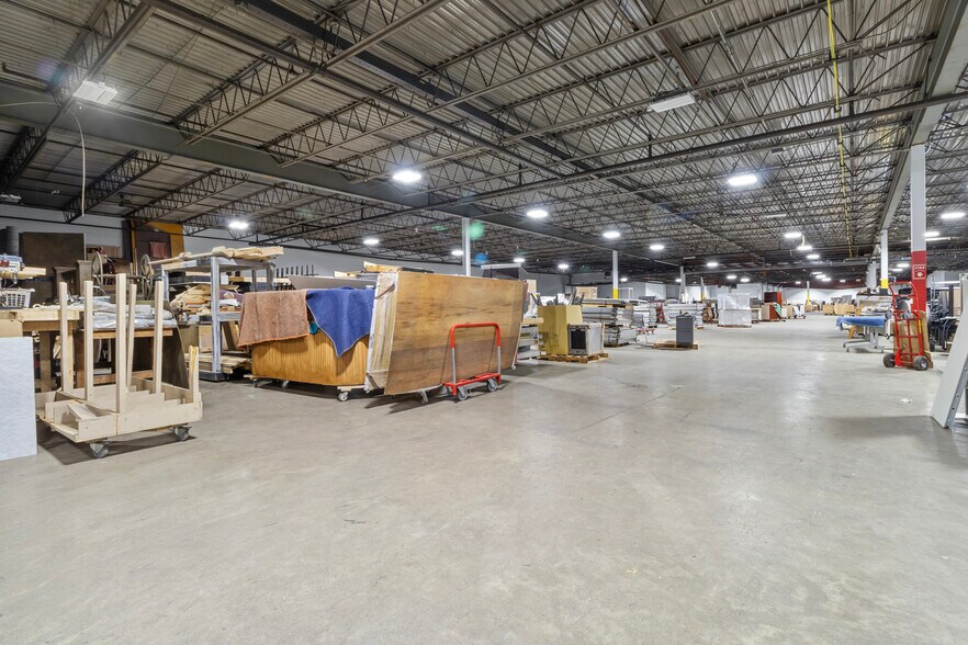 More Photos Of 2051 Sherbrook Ave, Indianapolis Warehouse For Sale