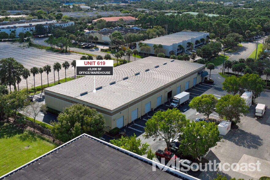 More Photos Of 603-619 NW Mercantile Pl, Port Saint Lucie Warehouse For Lease