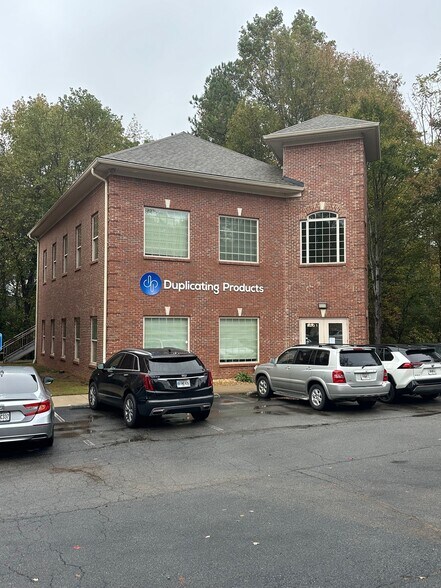 Primary Photo Of 2576 Lawrenceville Suwanee Rd, Suwanee Office For Sale