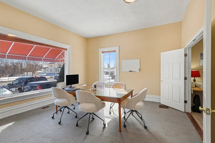 More Photos Of 1031 N Washington Ave, Lansing Office Residential For Lease