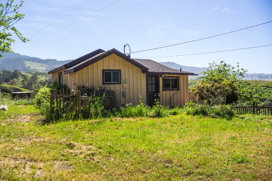 More Photos Of 16401 South Highway 1, Manchester Land For Sale