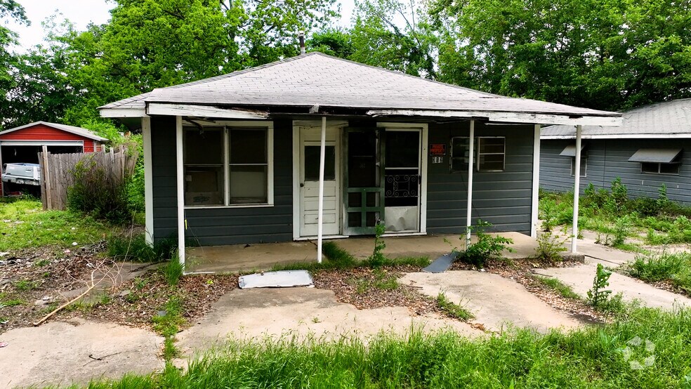 Primary Photo Of 312 N Creek St, Holdenville Apartments For Sale
