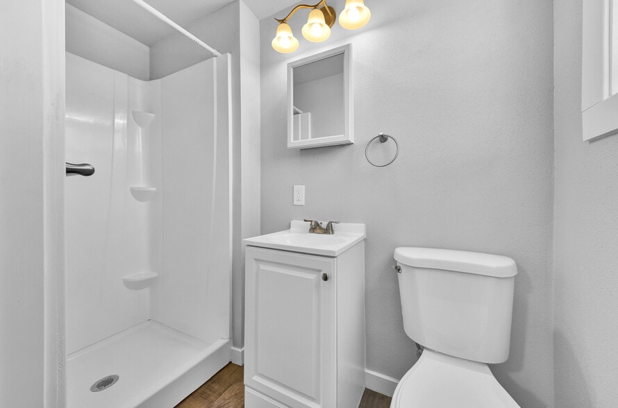 More Photos Of 415 S 11th E, Mountain Home Multifamily For Sale