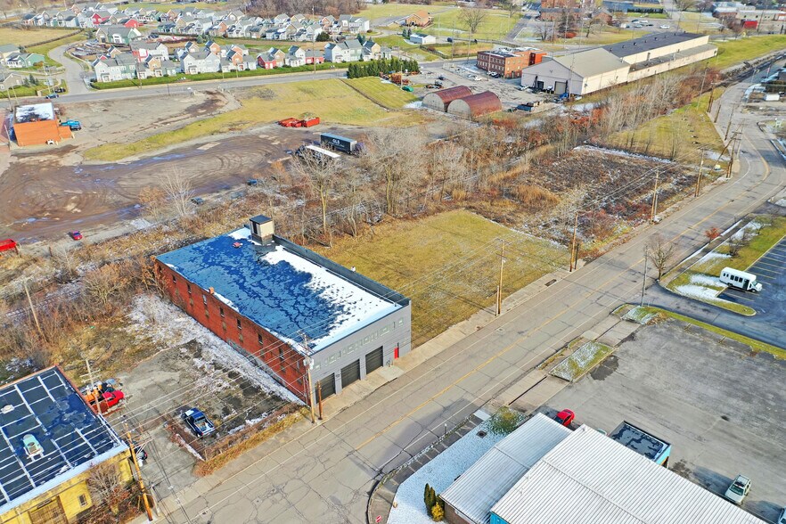 More Photos Of 944 W Rayen Ave, Youngstown Industrial For Sale