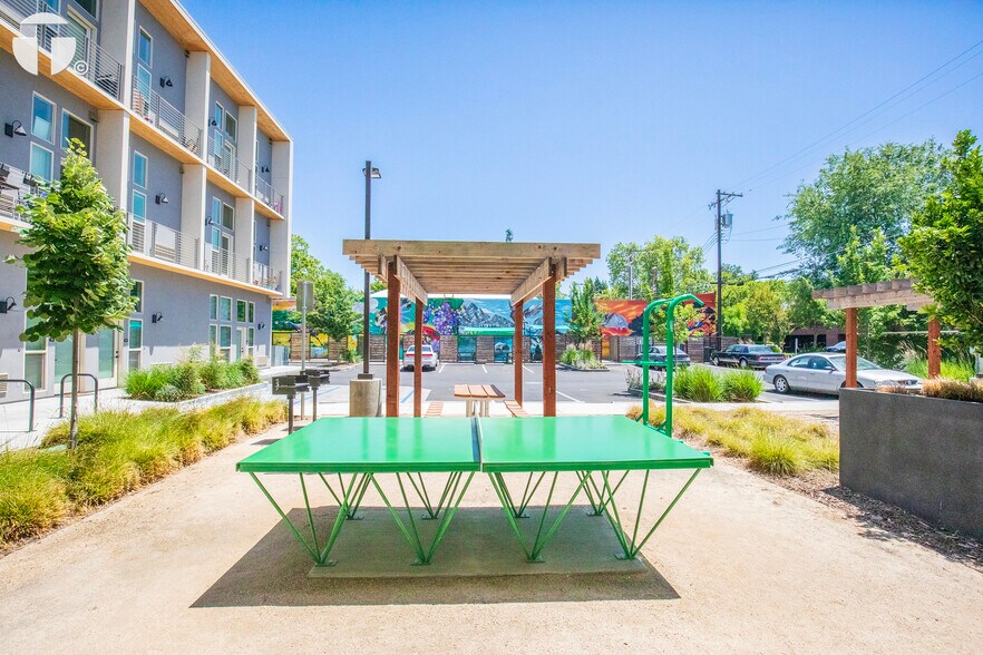 More Photos Of 820 S St, Sacramento Apartments For Sale