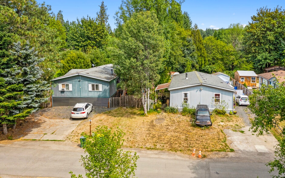 More Photos Of 1105 Riverside Dr, Vernonia Manufactured Housing Mobile Home Park For Sale