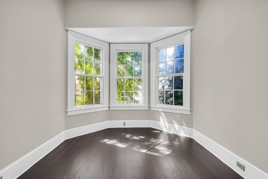 More Photos Of 1024 3rd Ave N, Columbus Apartments For Sale