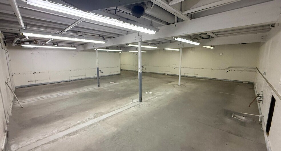 More Photos Of 1415 Tuolumne St, Fresno Warehouse For Lease