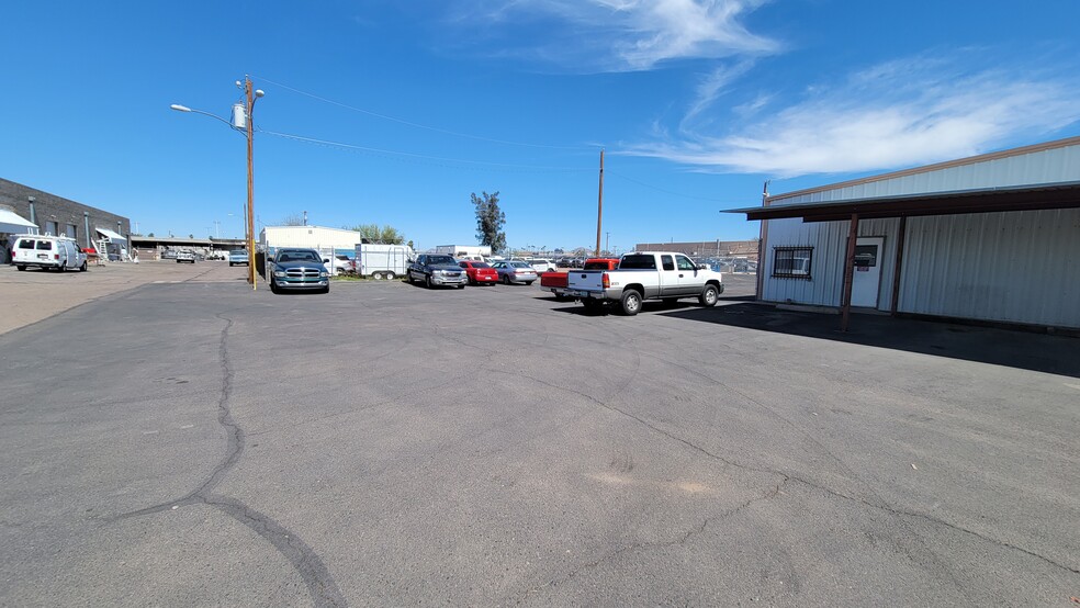 More Photos Of 1415 E University Dr, Phoenix Distribution For Lease