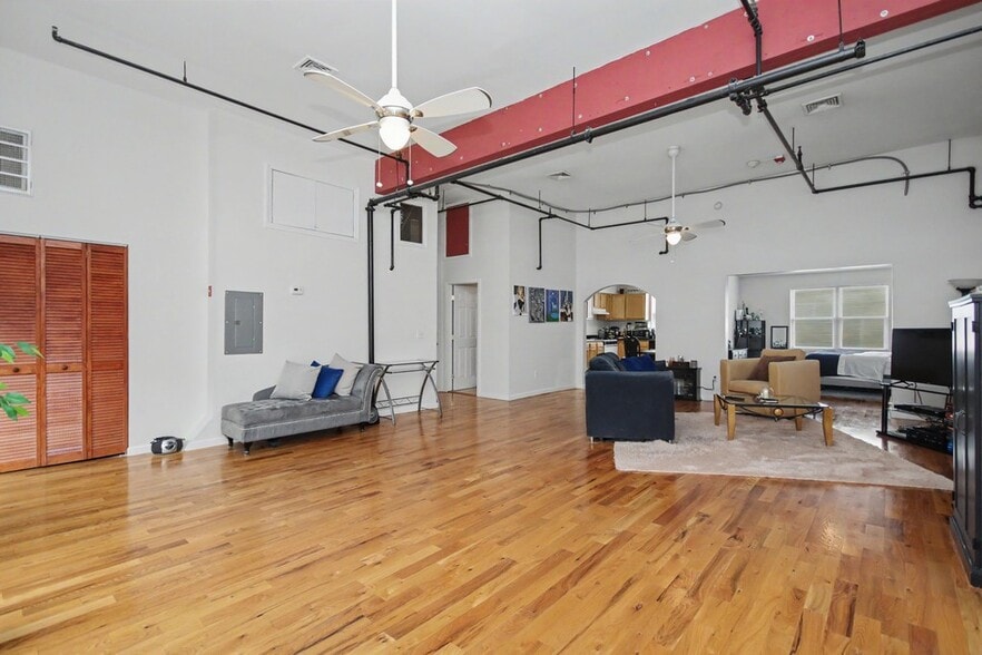 More Photos Of 907-911 South St, Peekskill Storefront Retail Office For Sale