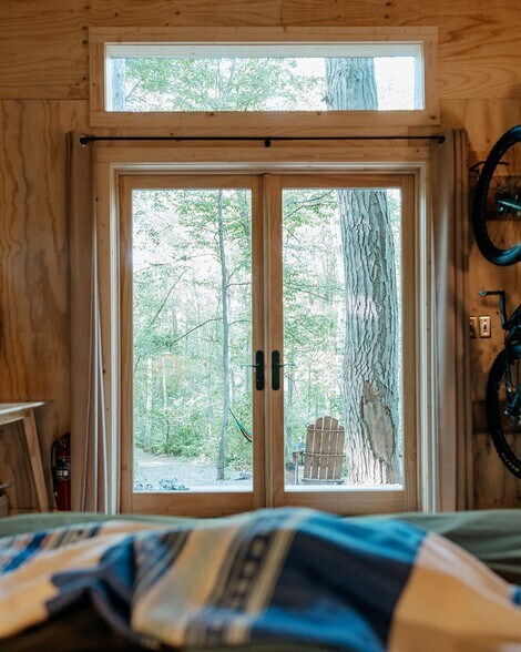 More Photos Of 22642 Highway 6 N, Crosby Hotel For Sale