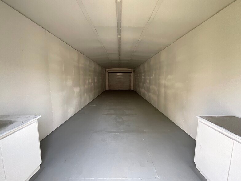 More Photos Of 2611 E 6th St, Panama City Warehouse For Sale