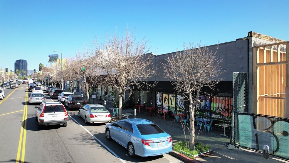 More Photos Of 1066-1070 S Fairfax Ave, Los Angeles Restaurant For Lease