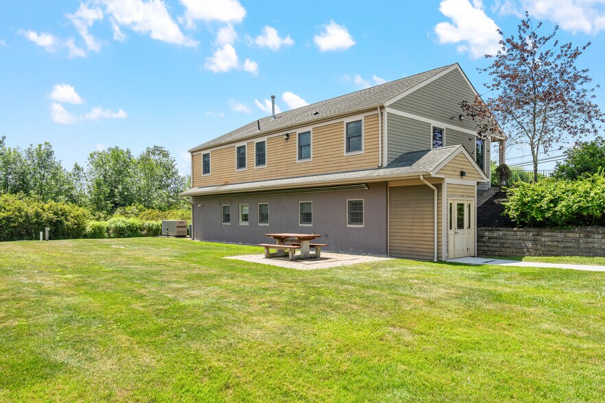 More Photos Of 5 Plains Rd, Augusta Office For Sale