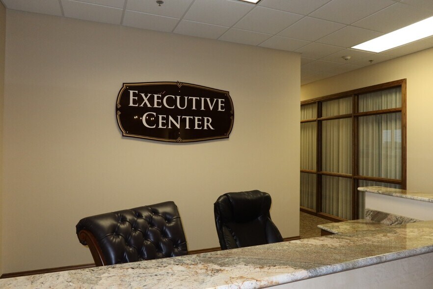 More Photos Of 1801 W 32nd St, Joplin Unknown For Lease