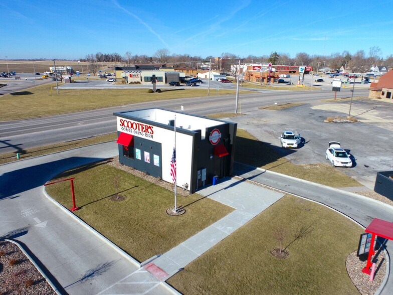 More Photos Of 630 Tenney St, Kewanee General Retail For Sale