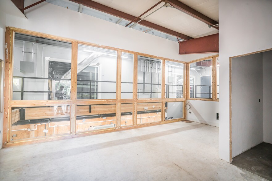 More Photos Of 3735 Eagle Loop, Hood River Warehouse For Sale