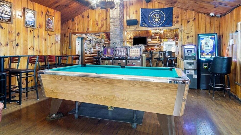 More Photos Of W14549 Plummer Rd, Weyerhaeuser General Retail For Sale