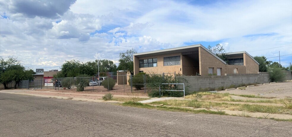 Primary Photo Of 1037 E 34th St, Tucson Loft Creative Space For Sale