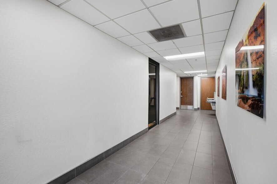 More Photos Of 9225 N 3rd St, Phoenix Medical For Lease