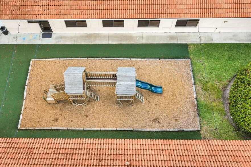 More Photos Of 353 Hiatt Dr, Palm Beach Gardens Schools For Sale