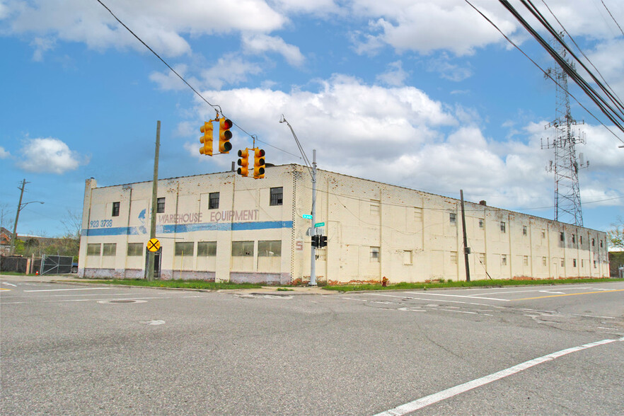 Primary Photo Of 11400 Shoemaker St, Detroit Warehouse For Sale