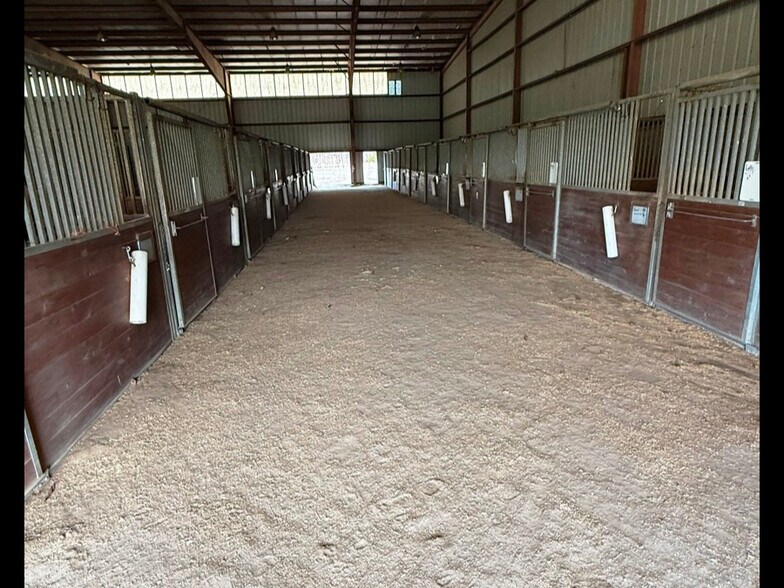 More Photos Of 12310 Gammon rd, Providence Horse Stables For Sale