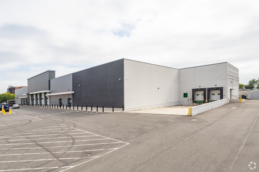 More Photos Of 2530 Hylan Blvd, Staten Island Unknown For Lease