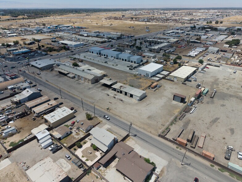 More Photos Of 4000 Rosedale Hwy, Bakersfield Warehouse For Sale