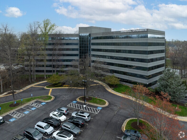 Primary Photo Of 12450 Fair Lakes Cir, Fairfax Office For Lease