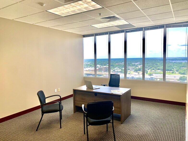 More Photos Of 1301 Riverplace Blvd, Jacksonville Office For Lease