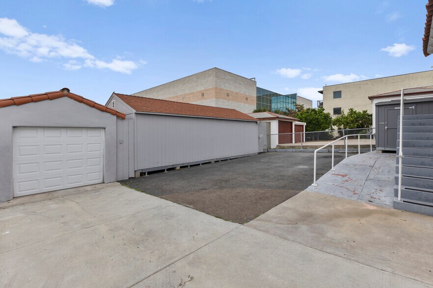 More Photos Of 2220 India St, San Diego Office For Lease