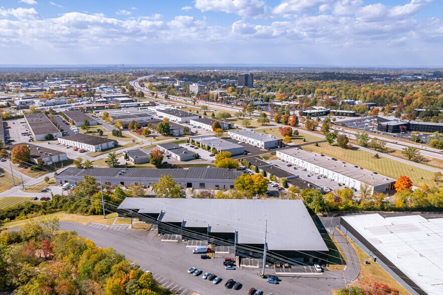 More Photos Of 2001 Production Dr, Louisville Warehouse For Lease