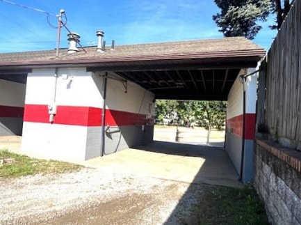 More Photos Of 1700 Pennsylvania Ave, East Liverpool Carwash For Sale