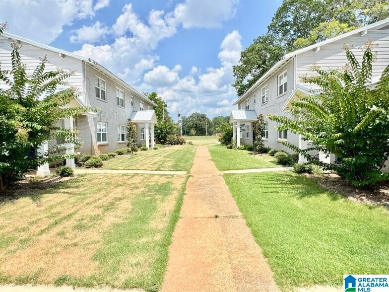 More Photos Of 914 14th St SW, Birmingham Apartments For Sale