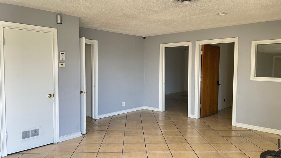 More Photos Of 2112 Santa Anita Ave, South El Monte Warehouse For Lease
