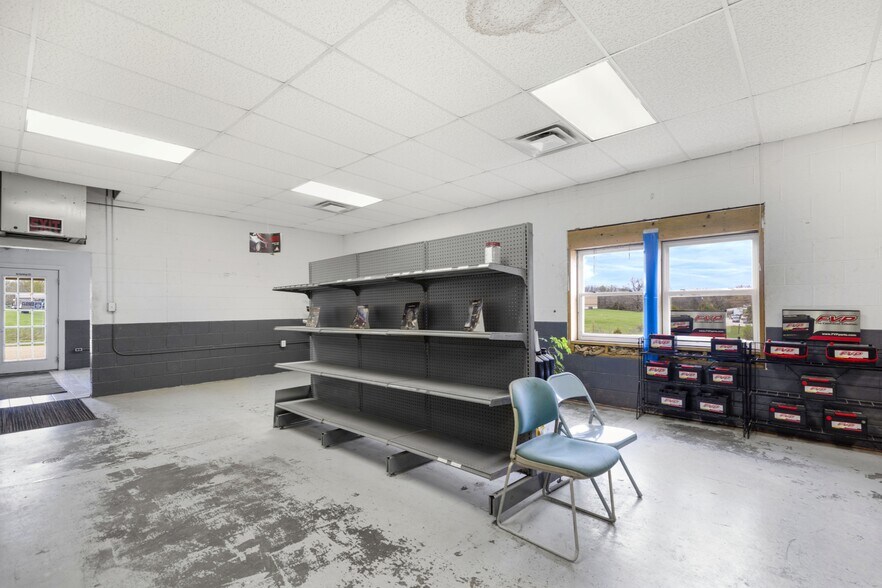 More Photos Of 4876 Highway 52, Stover Manufacturing For Sale